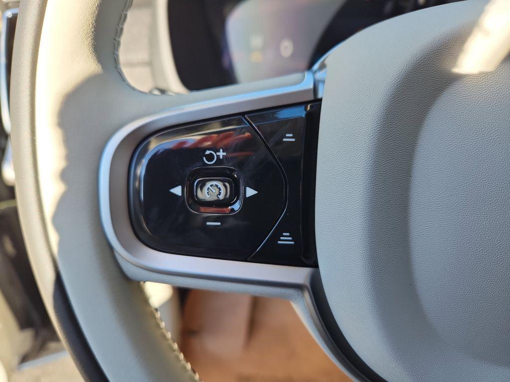 new 2026 Volvo XC90 Plug-In Hybrid car, priced at $83,125