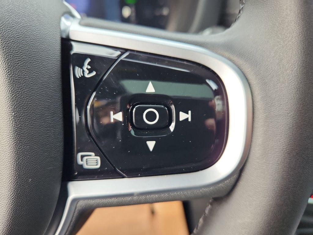 new 2026 Volvo XC60 Plug-In Hybrid car, priced at $79,435