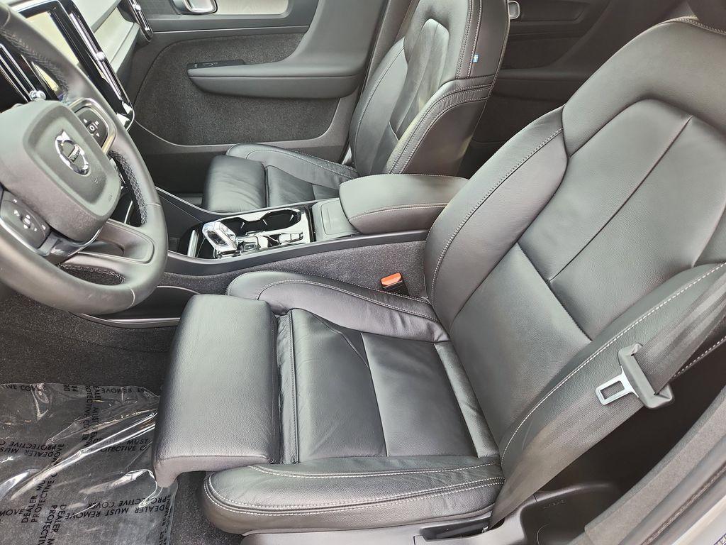 used 2023 Volvo XC40 car, priced at $29,358