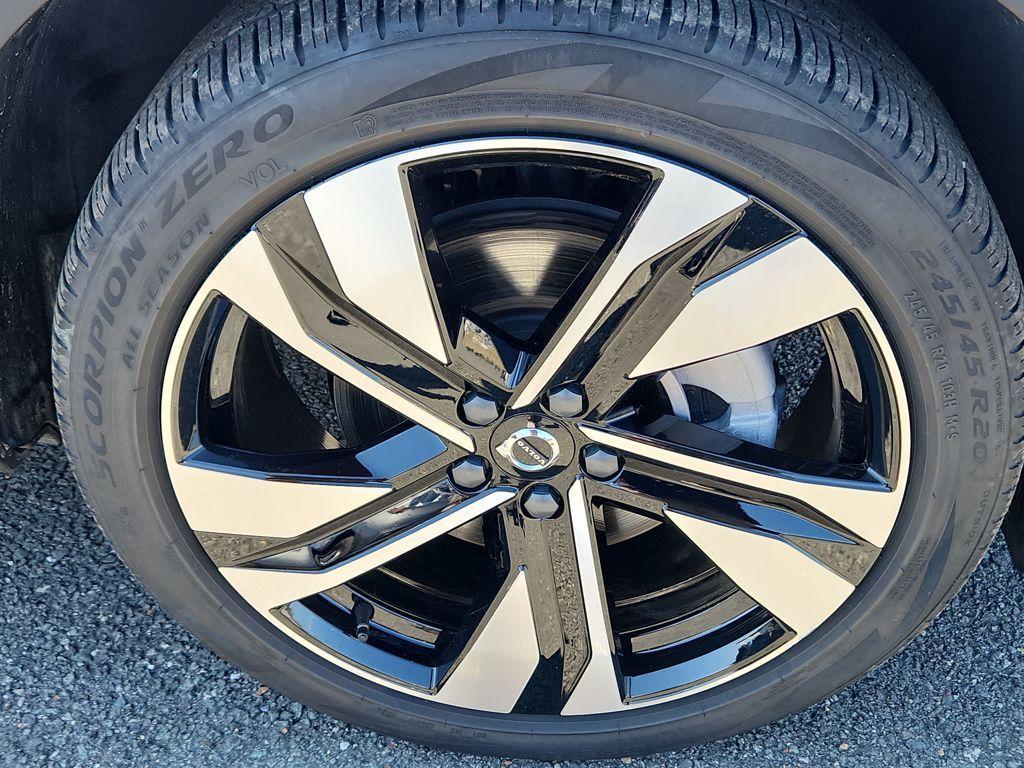 used 2025 Volvo XC40 car, priced at $33,540