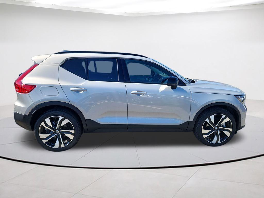 used 2025 Volvo XC40 car, priced at $33,540