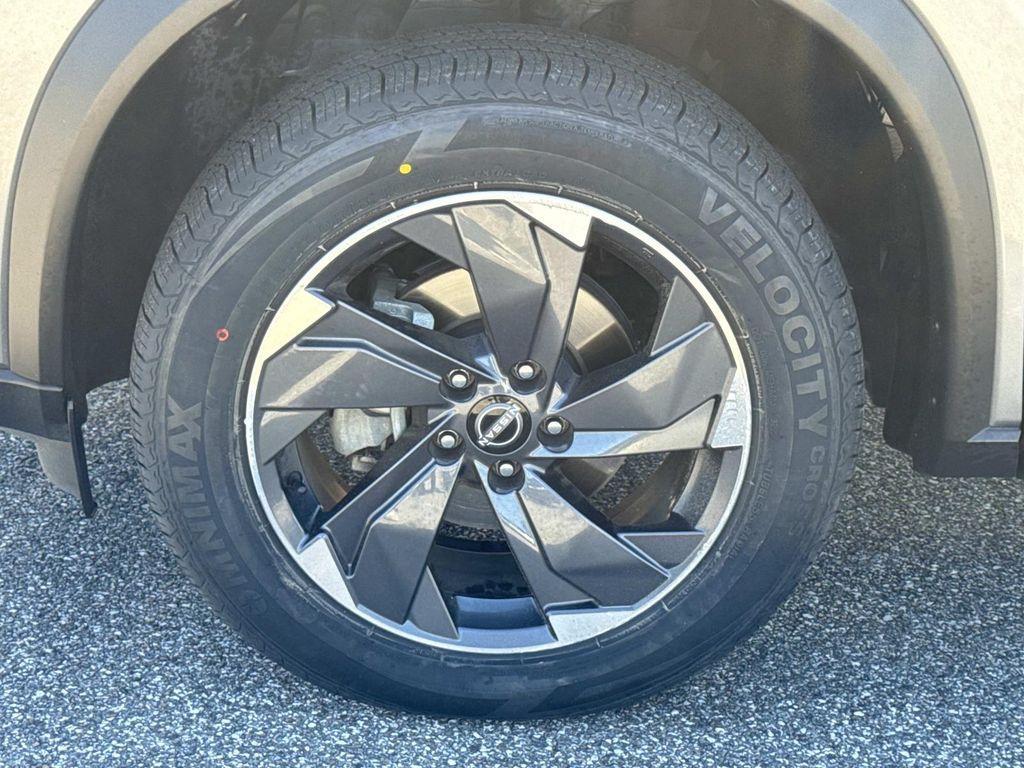 used 2024 Nissan Rogue car, priced at $21,995