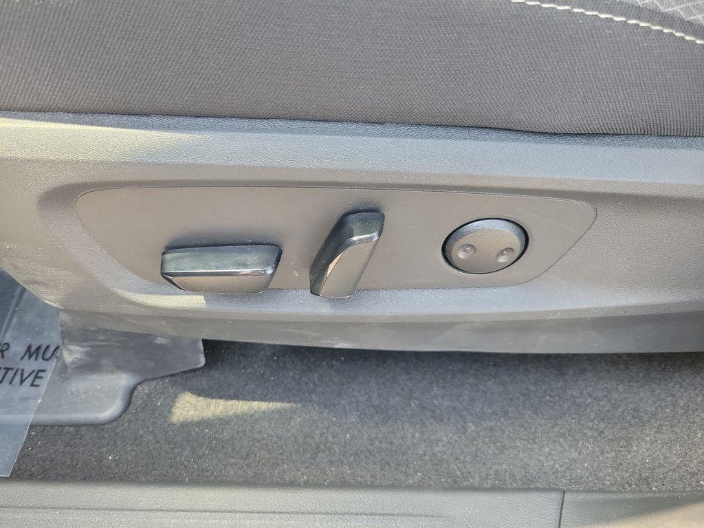 used 2026 Nissan Pathfinder car, priced at $39,763