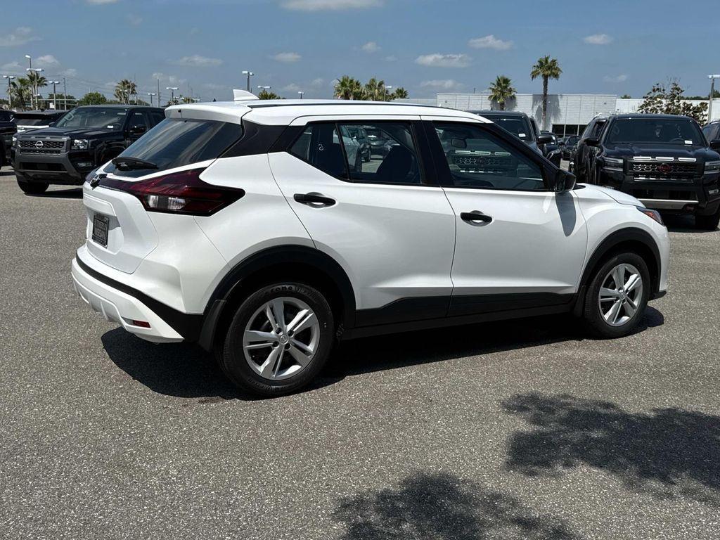 new 2025 Nissan Kicks Play car, priced at $21,857