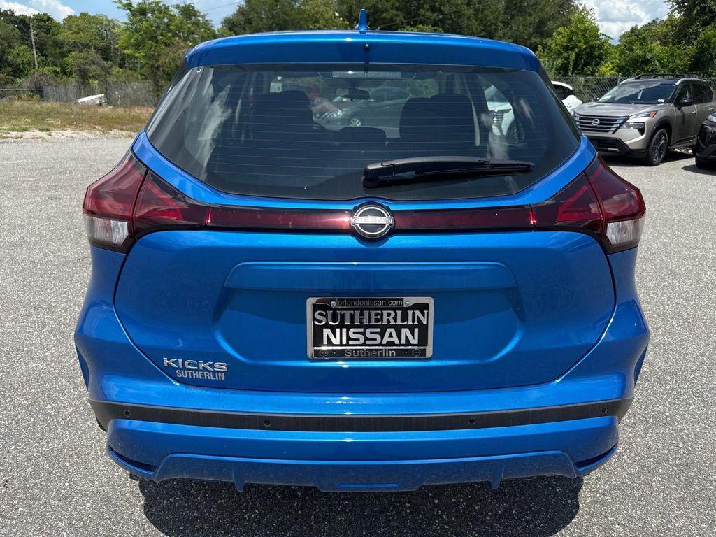 new 2025 Nissan Kicks Play car, priced at $21,857