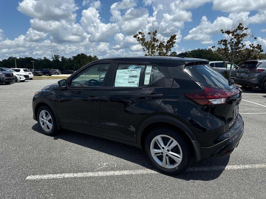 new 2025 Nissan Kicks Play car, priced at $21,857