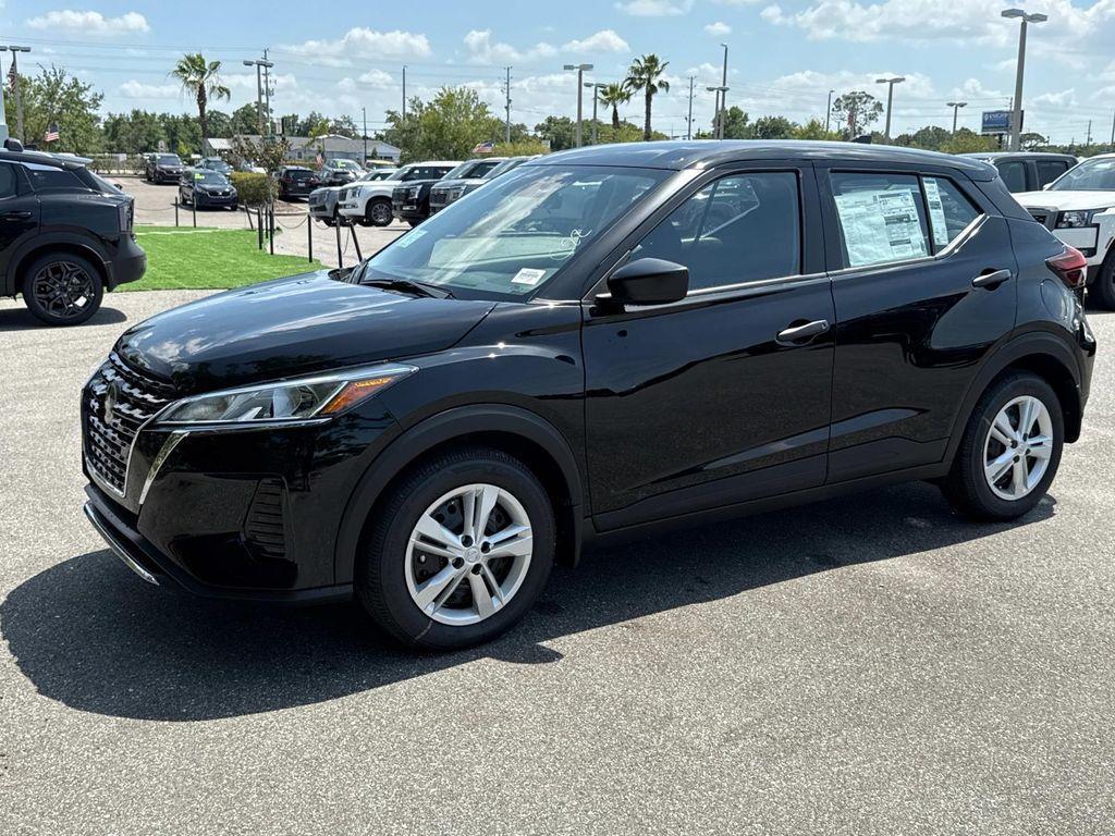new 2025 Nissan Kicks Play car, priced at $21,857