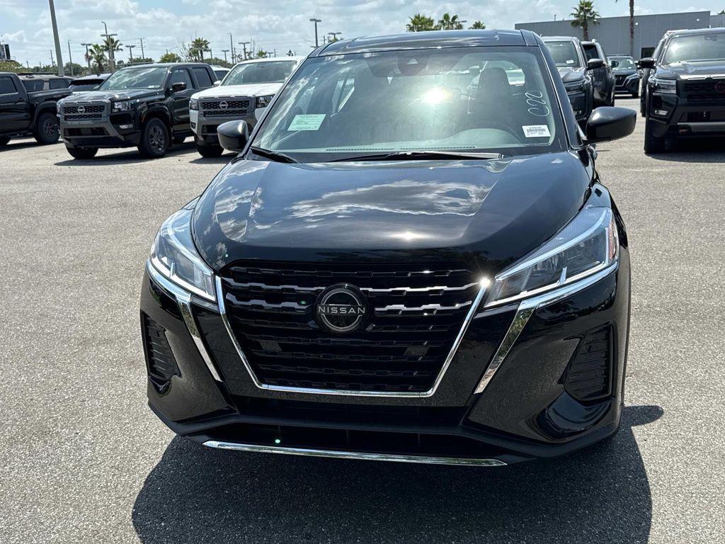 new 2025 Nissan Kicks Play car, priced at $21,857