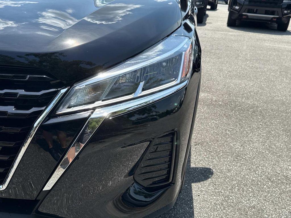 new 2025 Nissan Kicks Play car, priced at $21,857