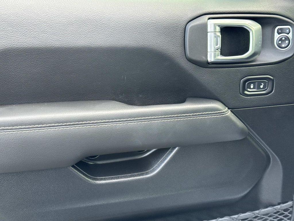 used 2021 Jeep Wrangler Unlimited car, priced at $25,691