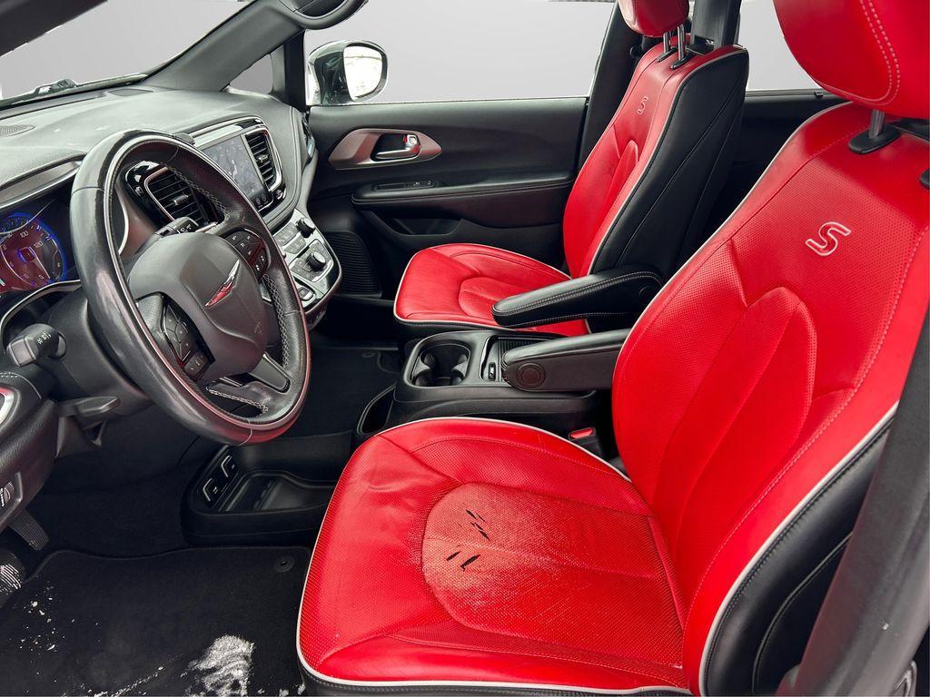 used 2020 Chrysler Pacifica car, priced at $17,995