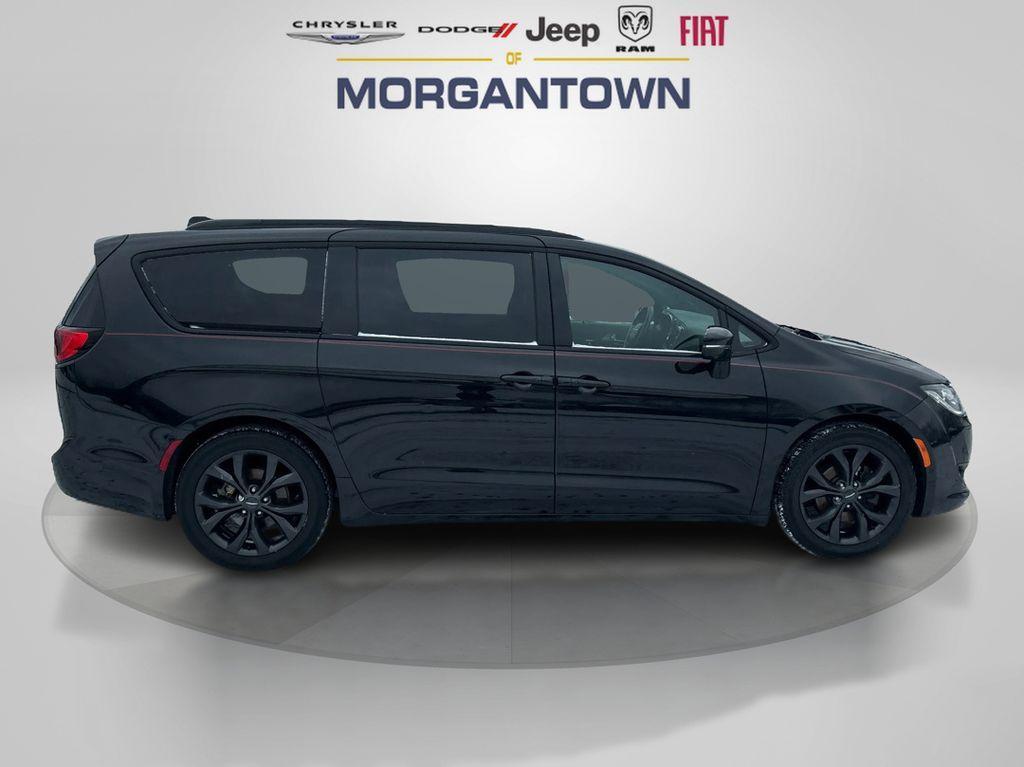 used 2020 Chrysler Pacifica car, priced at $17,995