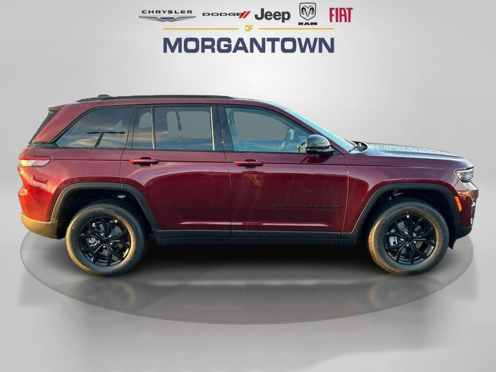 new 2025 Jeep Grand Cherokee car, priced at $43,659