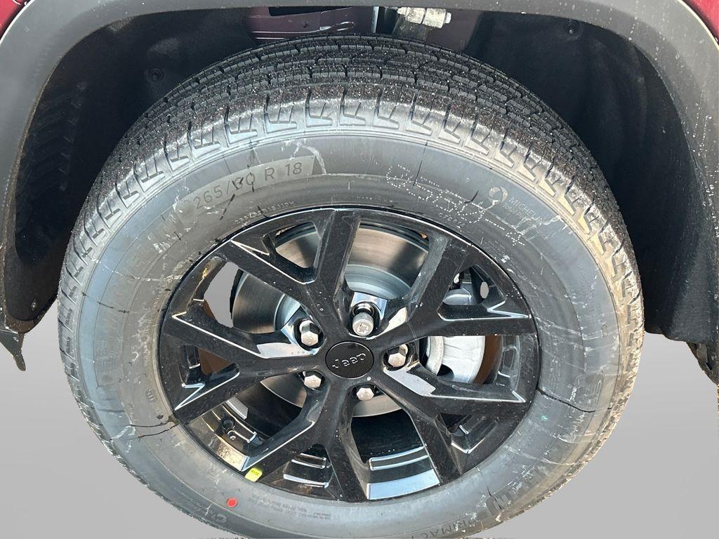 new 2025 Jeep Grand Cherokee car, priced at $43,659