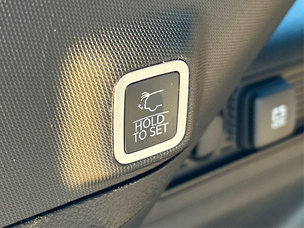 new 2025 Jeep Grand Cherokee car, priced at $43,659