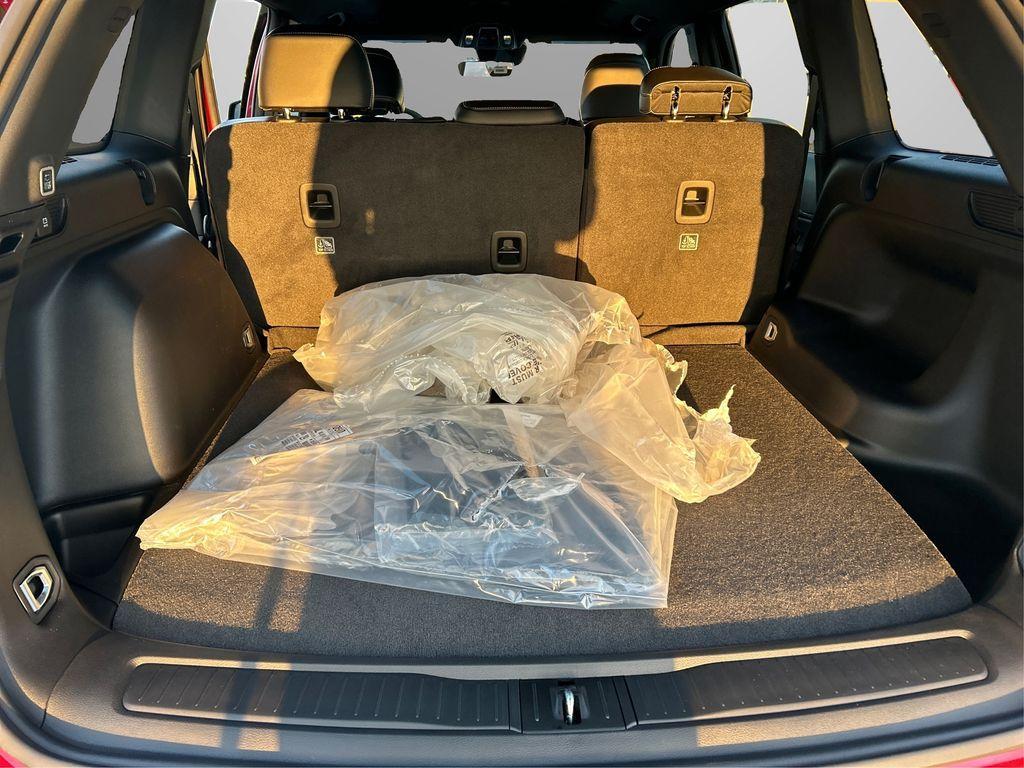 new 2025 Jeep Grand Cherokee car, priced at $43,659