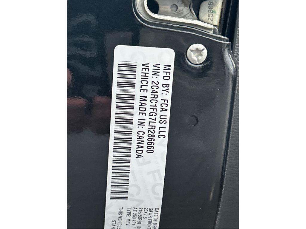 used 2020 Chrysler Pacifica car, priced at $12,400