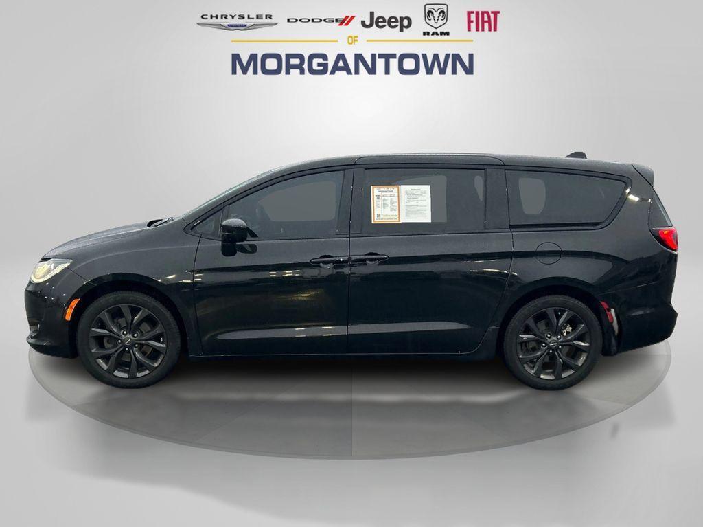 used 2020 Chrysler Pacifica car, priced at $12,400