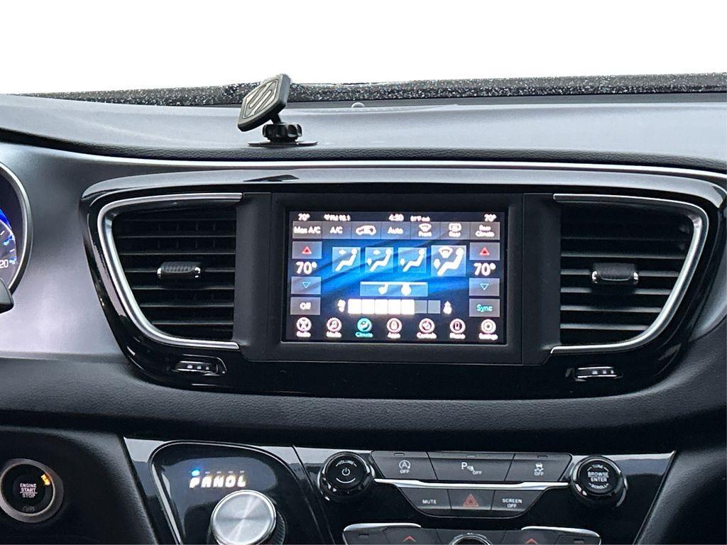 used 2020 Chrysler Pacifica car, priced at $12,400