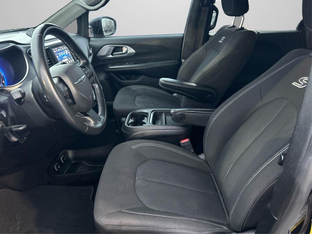 used 2020 Chrysler Pacifica car, priced at $12,400