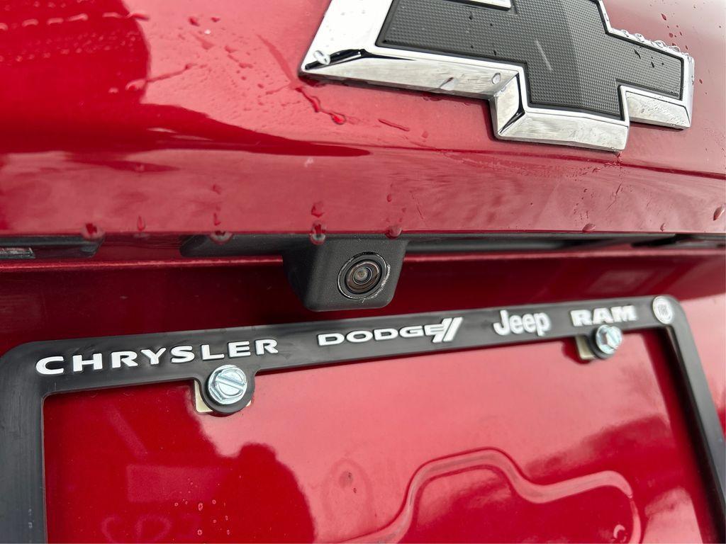 used 2021 Chevrolet Equinox car, priced at $17,000