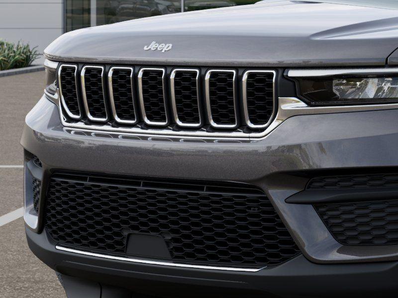 new 2026 Jeep Grand Cherokee car, priced at $40,231