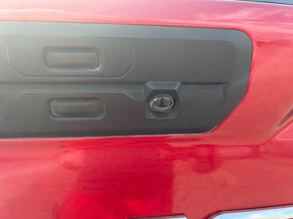 used 2021 GMC Sierra 1500 car, priced at $33,322