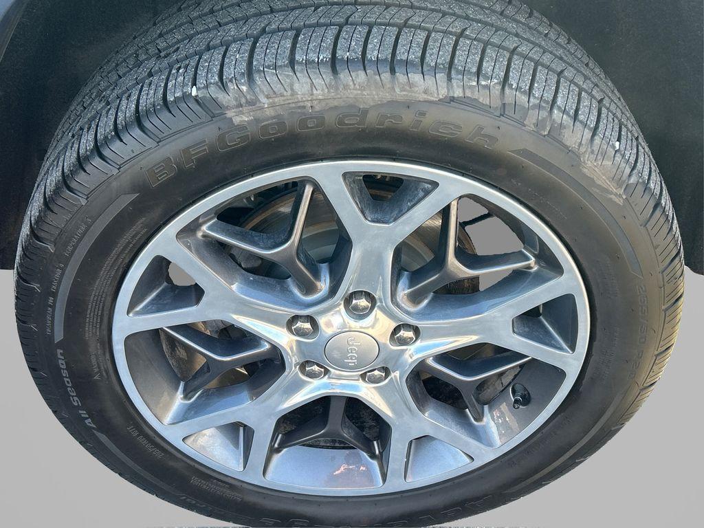 used 2020 Jeep Grand Cherokee car, priced at $19,476