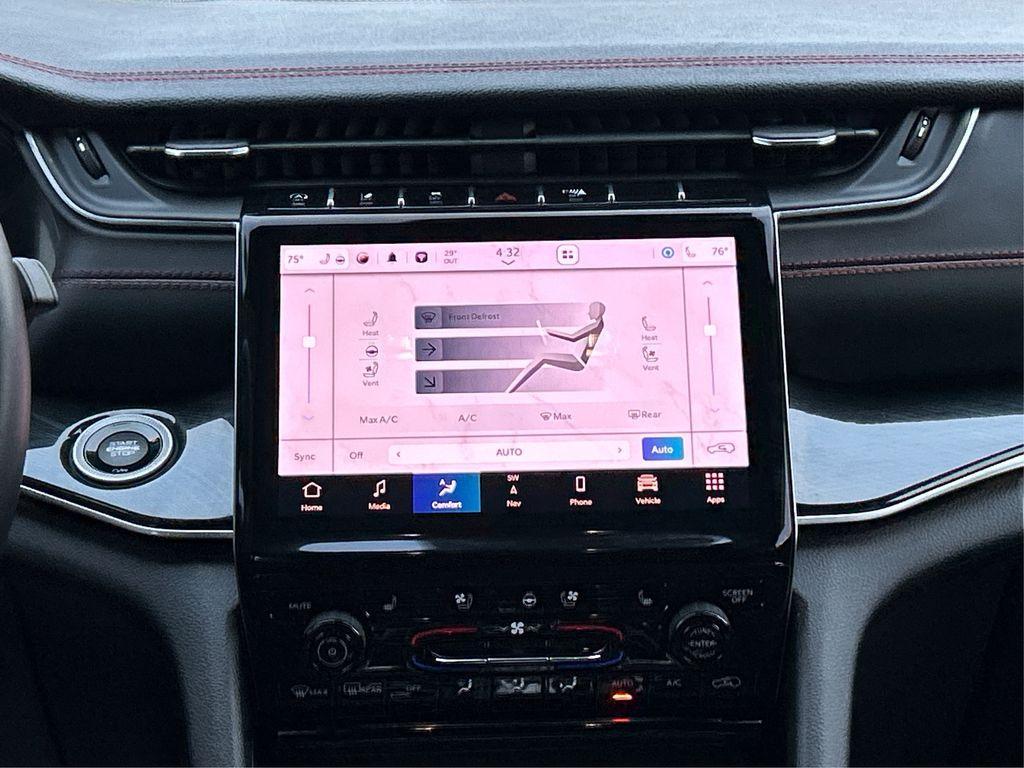 used 2022 Jeep Grand Cherokee car, priced at $31,000