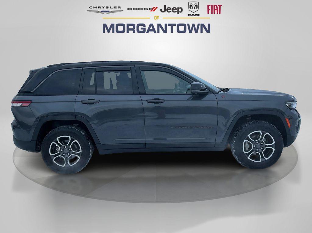 used 2022 Jeep Grand Cherokee car, priced at $31,000