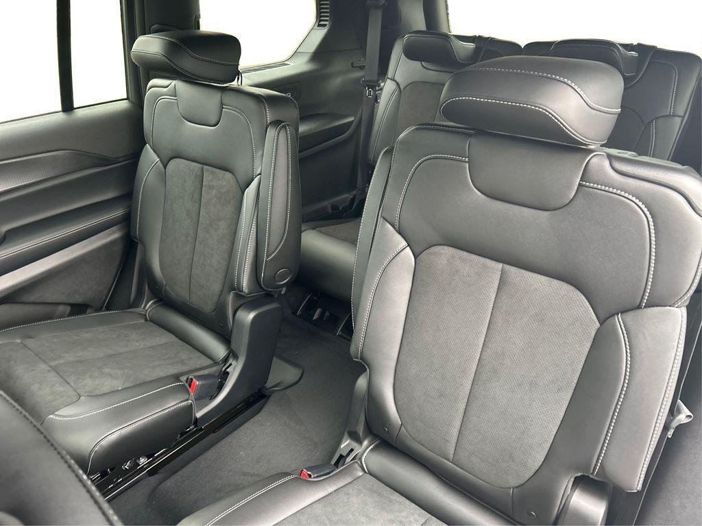 new 2025 Jeep Grand Cherokee L car, priced at $43,294