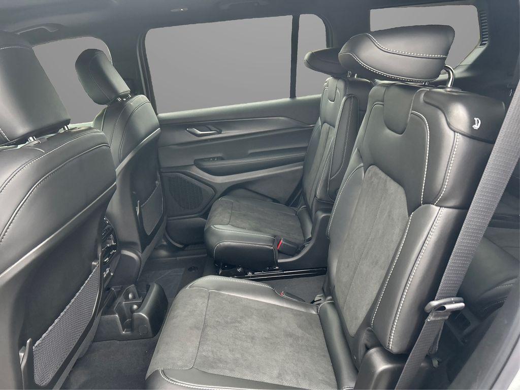 new 2025 Jeep Grand Cherokee L car, priced at $43,294