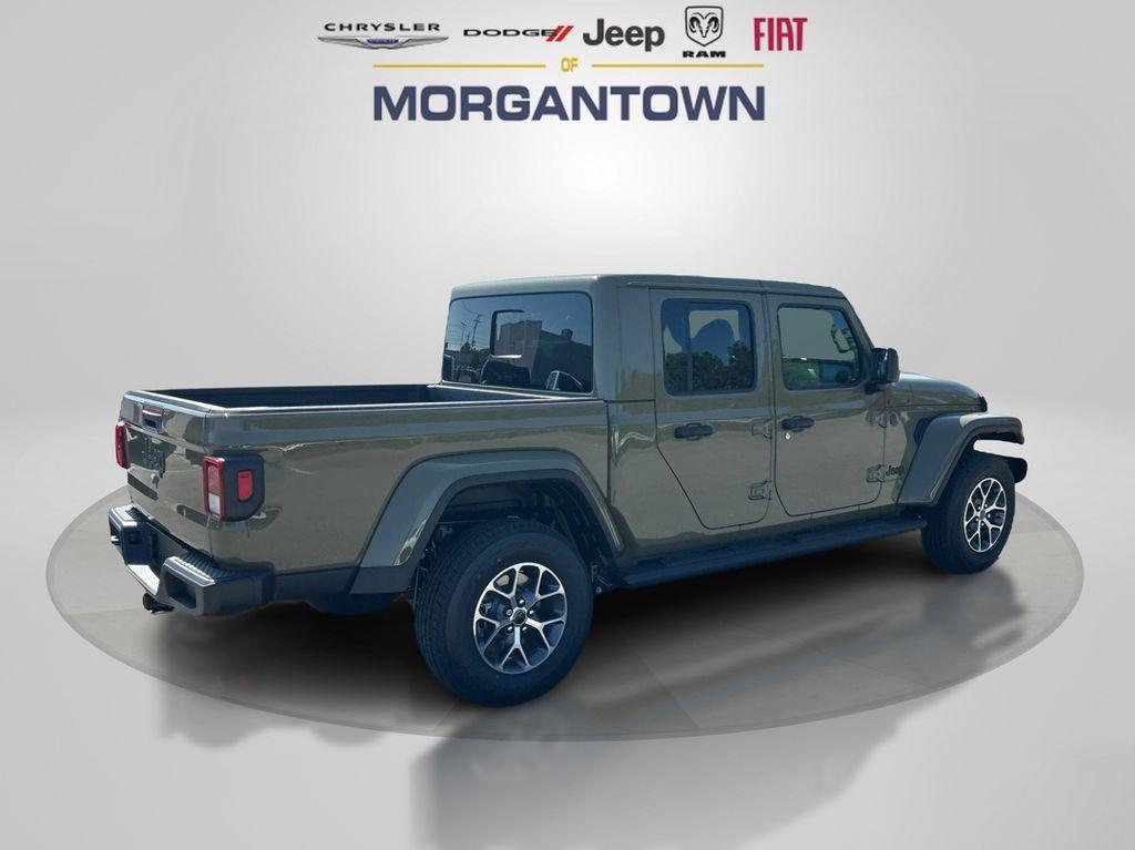 new 2025 Jeep Gladiator car, priced at $45,749