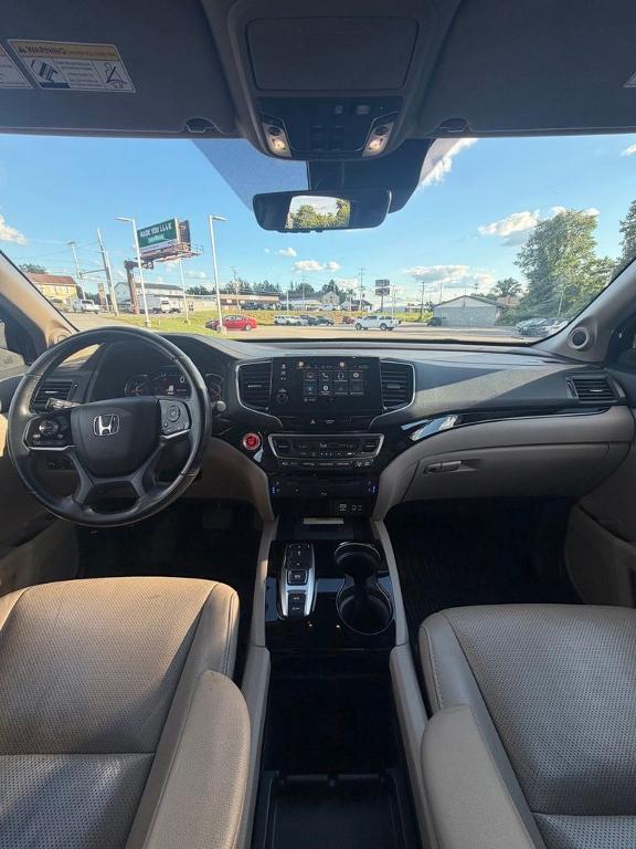 used 2021 Honda Pilot car, priced at $34,000