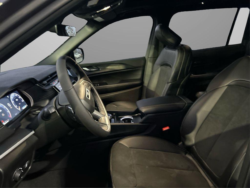 new 2025 Jeep Grand Cherokee L car, priced at $45,356