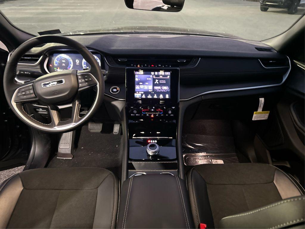 new 2025 Jeep Grand Cherokee L car, priced at $45,356