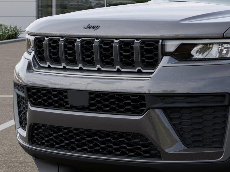 new 2026 Jeep Grand Cherokee car, priced at $47,082