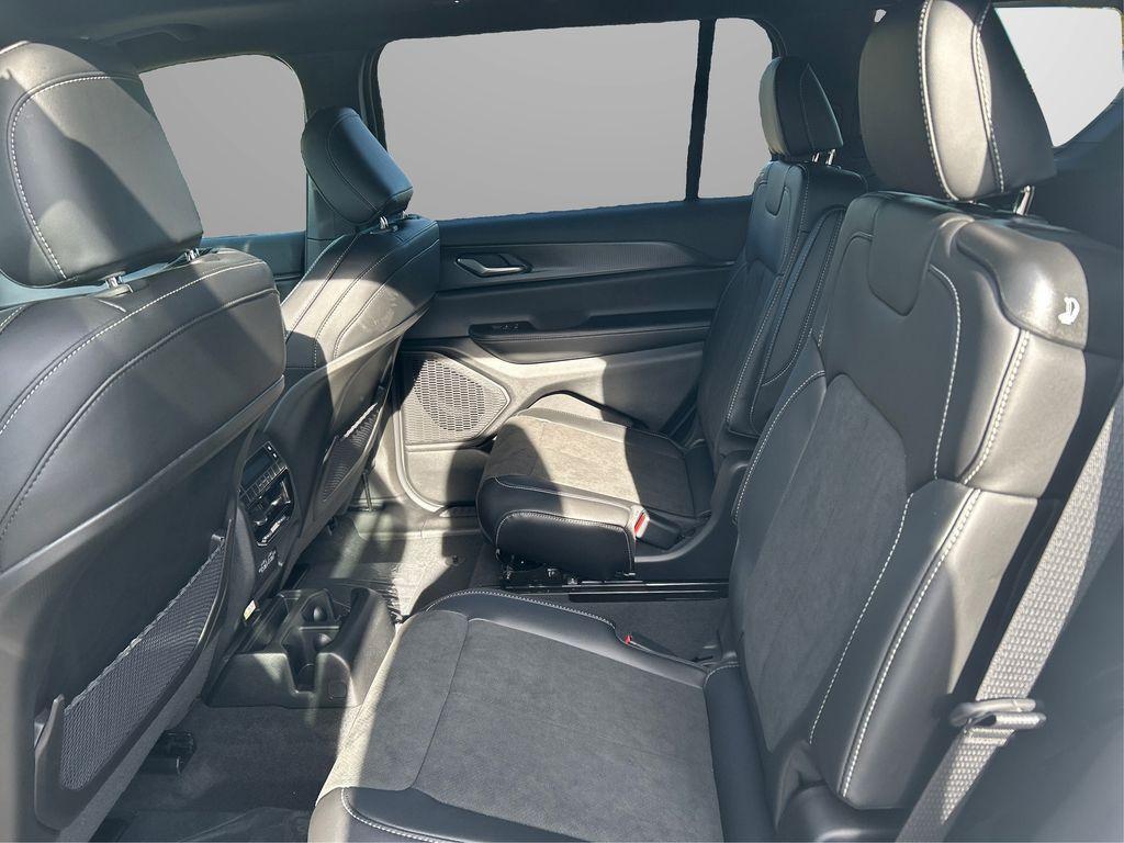 new 2025 Jeep Grand Cherokee L car, priced at $42,500