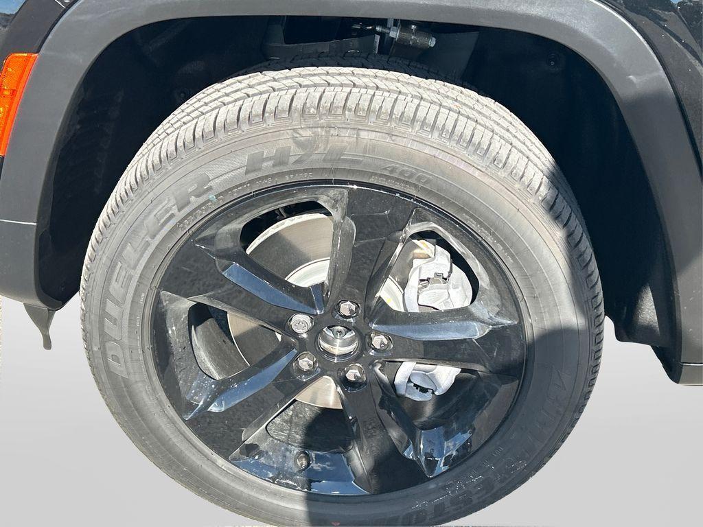 new 2025 Jeep Grand Cherokee L car, priced at $44,700