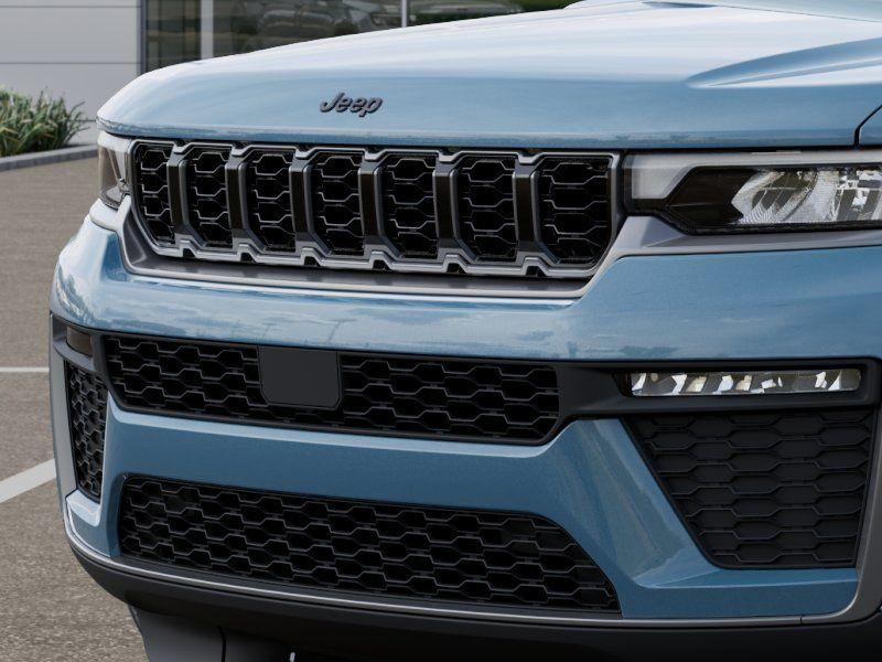 new 2026 Jeep Grand Cherokee car, priced at $46,825