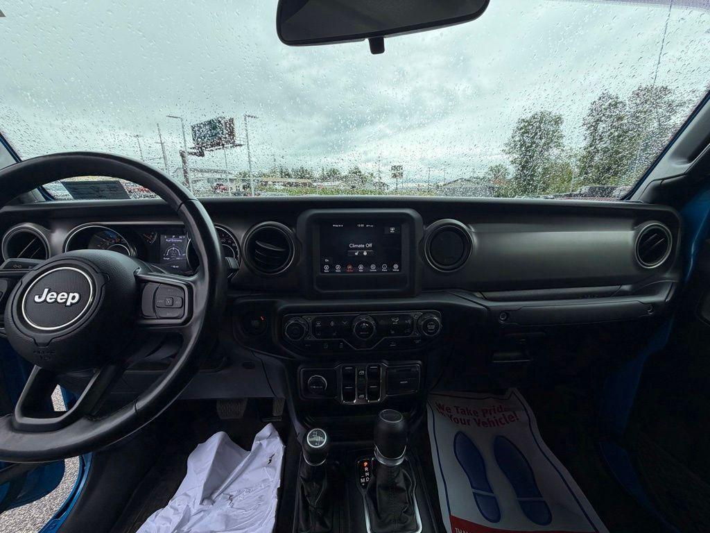 used 2022 Jeep Gladiator car, priced at $32,850
