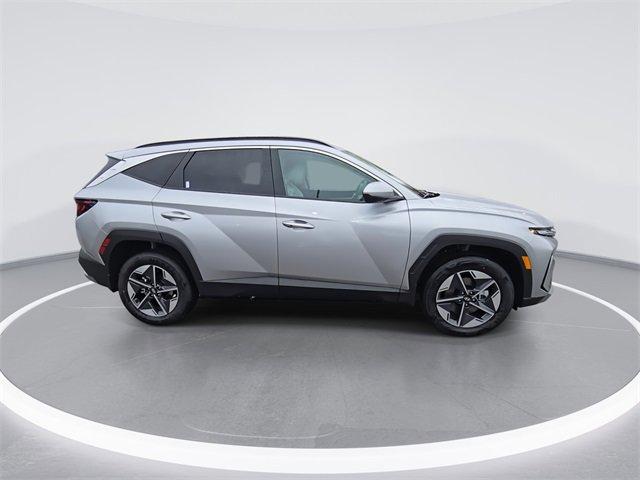 new 2026 Hyundai TUCSON Hybrid car, priced at $32,725