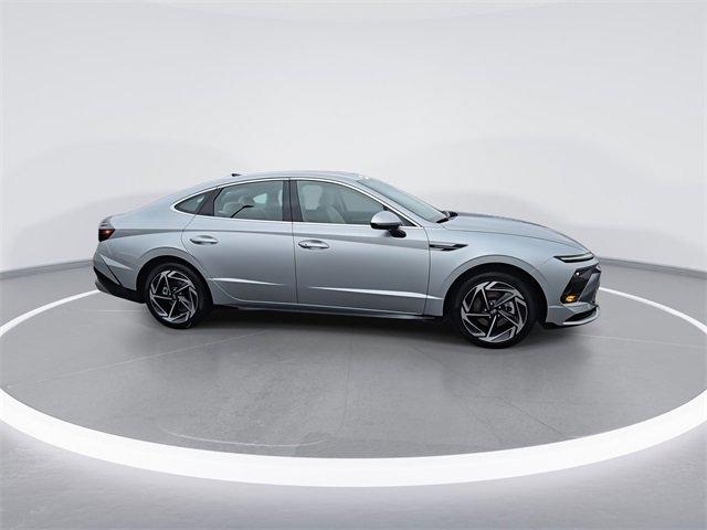 new 2026 Hyundai Sonata car, priced at $28,995