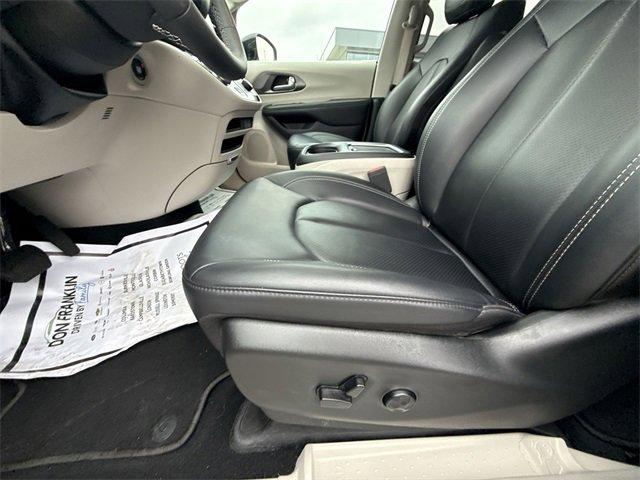 used 2024 Chrysler Pacifica car, priced at $32,954