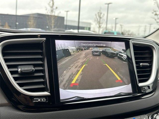 used 2024 Chrysler Pacifica car, priced at $32,954