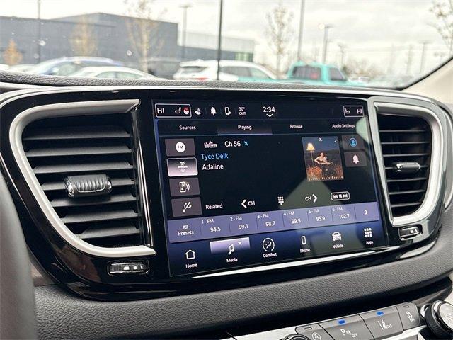used 2024 Chrysler Pacifica car, priced at $32,954