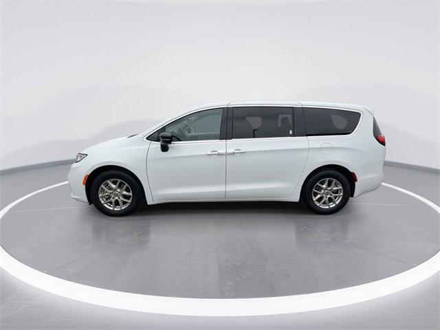 used 2024 Chrysler Pacifica car, priced at $32,954