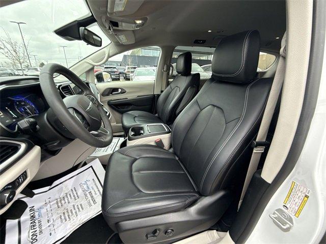 used 2024 Chrysler Pacifica car, priced at $32,954