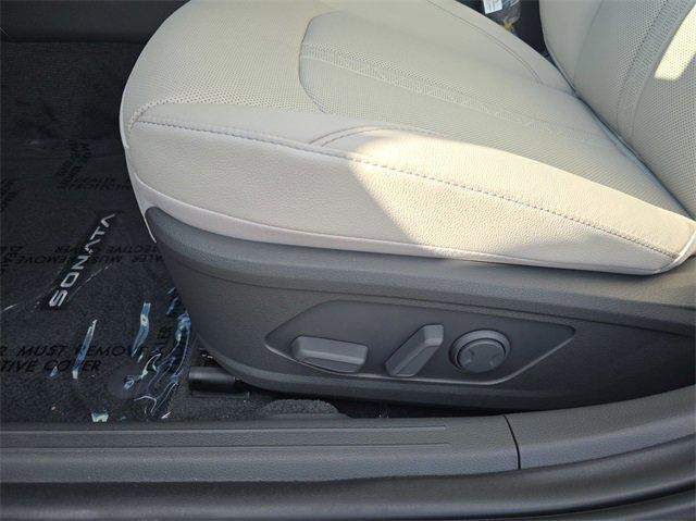 new 2025 Hyundai Sonata Hybrid car, priced at $35,966