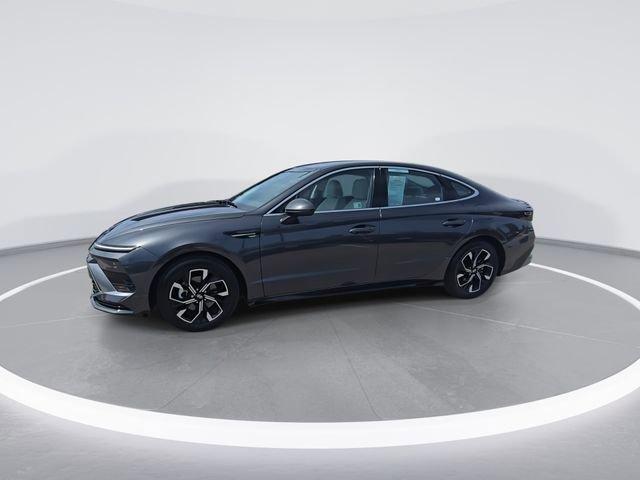 used 2025 Hyundai Sonata car, priced at $25,869